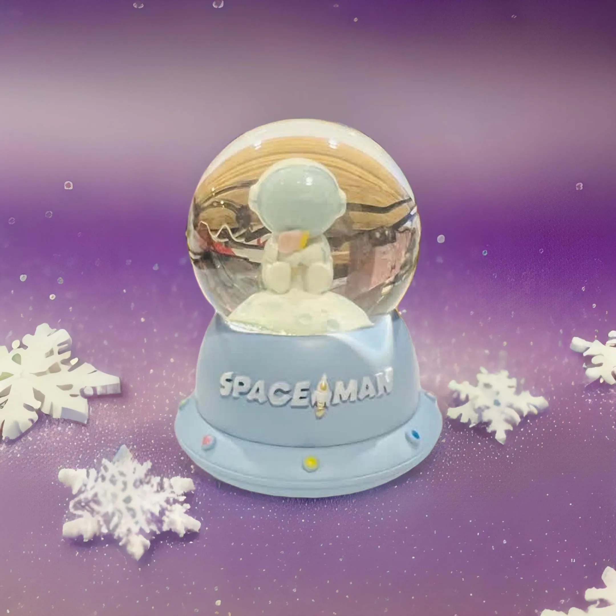 Bola de Cristal Space Man Astronauta Tamaño Grande Pintada a Mano con Luz y Nieve