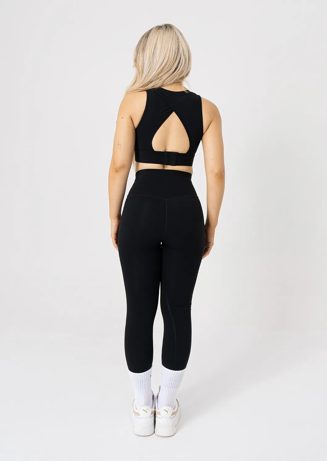 BROCHE NEGRO - (top y leggings se venden por separado)