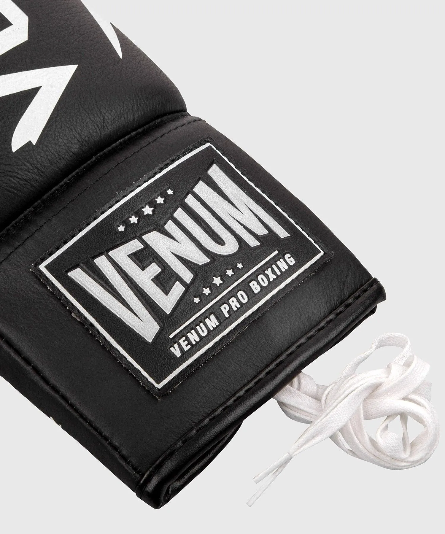 Guantes de Boxeo profesional Venum Hammer – Cordones - Negro/Blanco