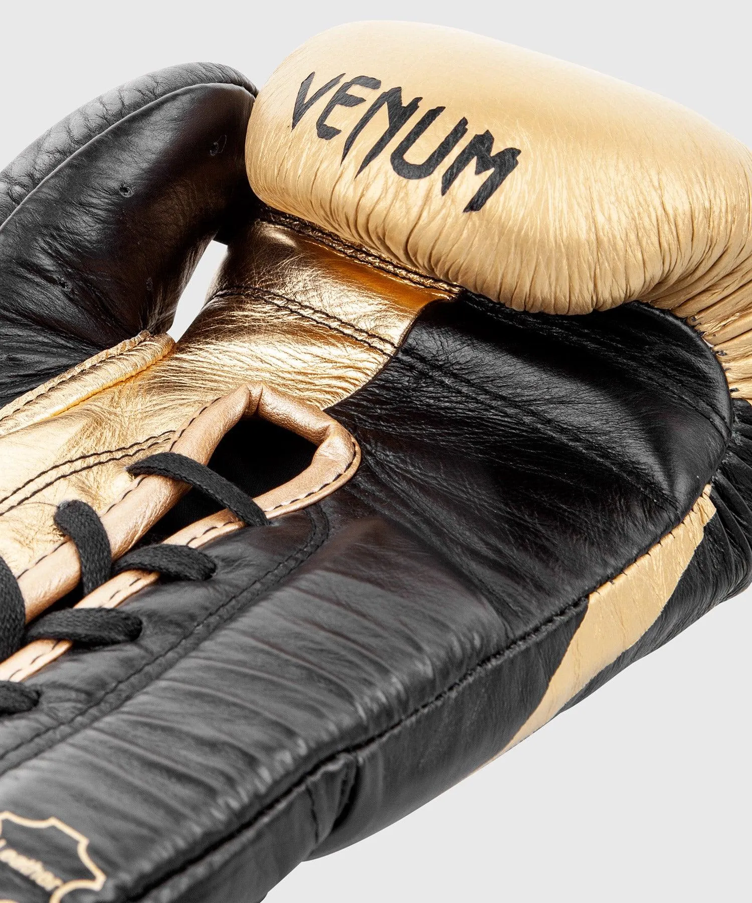 Guantes de Boxeo profesional Venum Hammer – Cordones - Negro/Oro