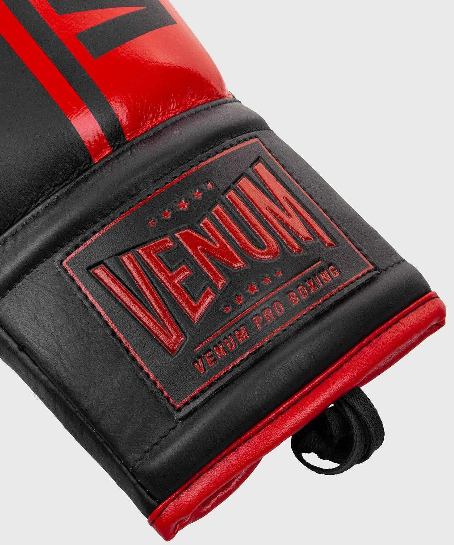 Guantes de Boxeo profesional Venum Shield – cordones - Negro/Rojo