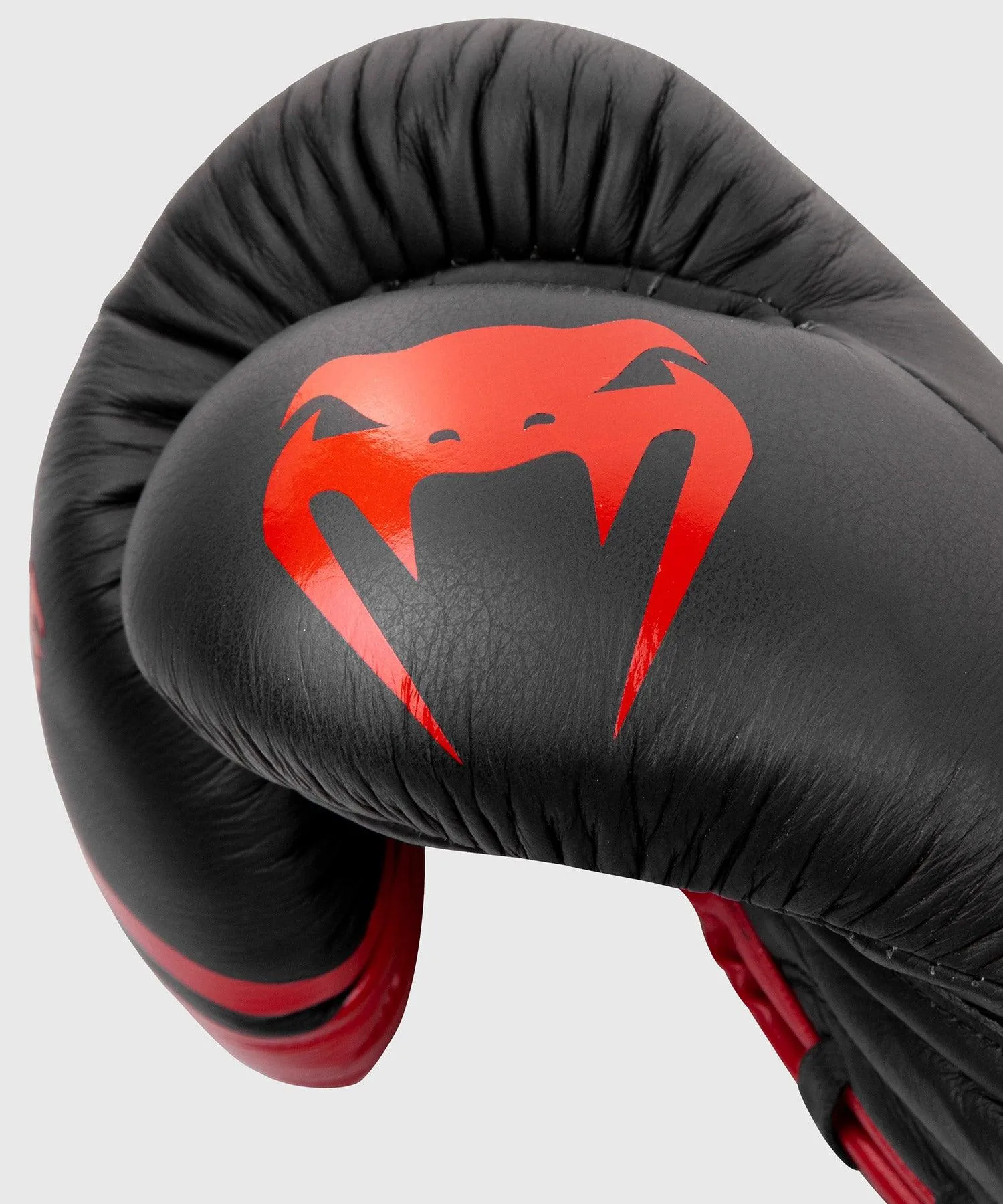 Guantes de Boxeo profesional Venum Shield – cordones - Negro/Rojo