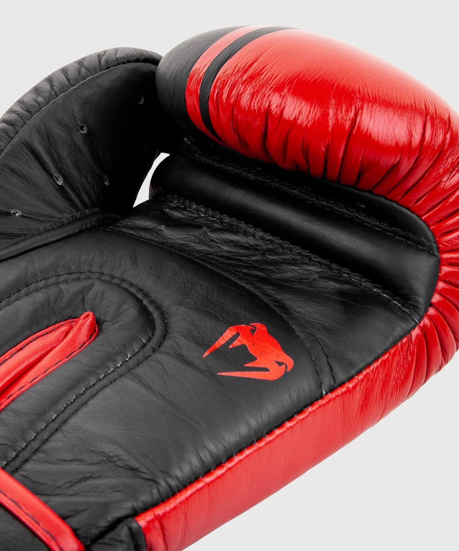 Guantes de Boxeo profesional Venum Shield – Velcro - Negro/Rojo