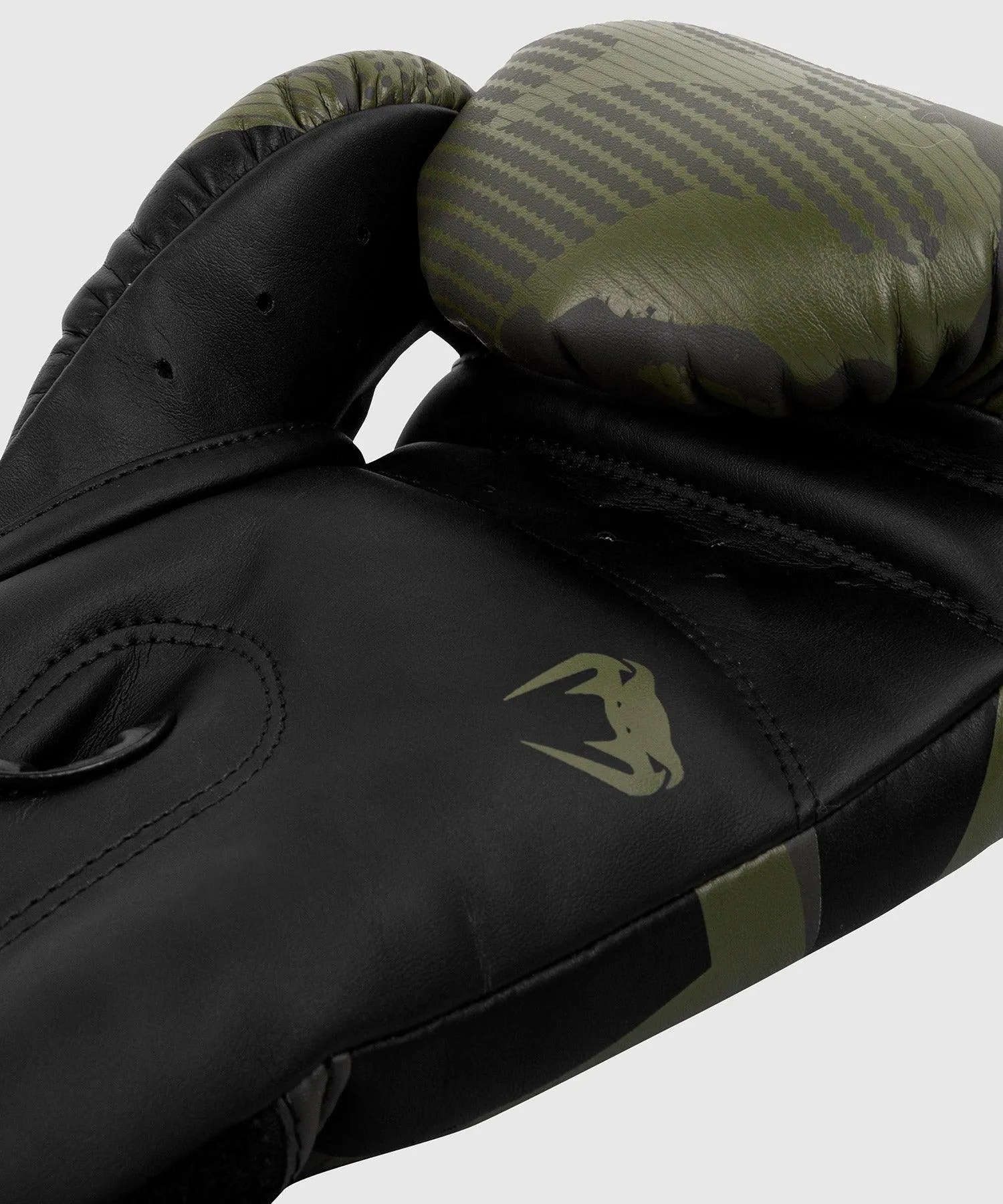 Guantes de boxeo Venum Elite - Camo kaki