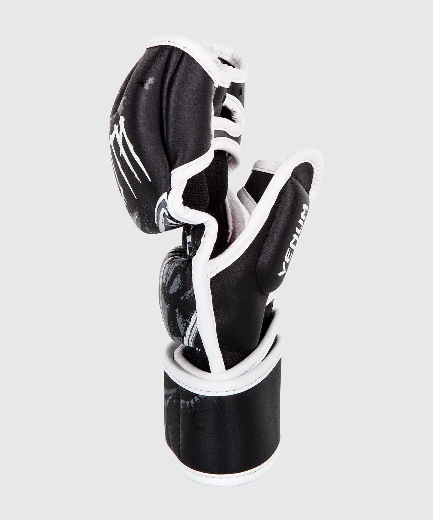 Guantes de MMA  Venum Gladiador 3.0 - Negro/Blanco