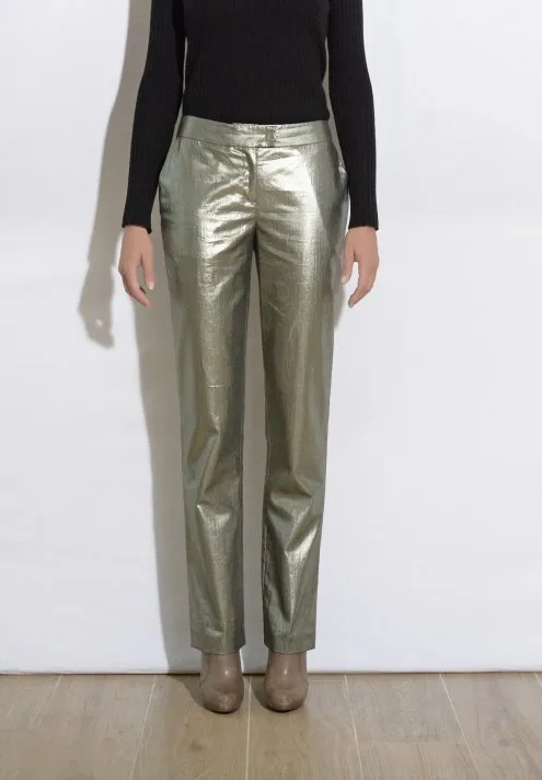 pantalone effetto metallico