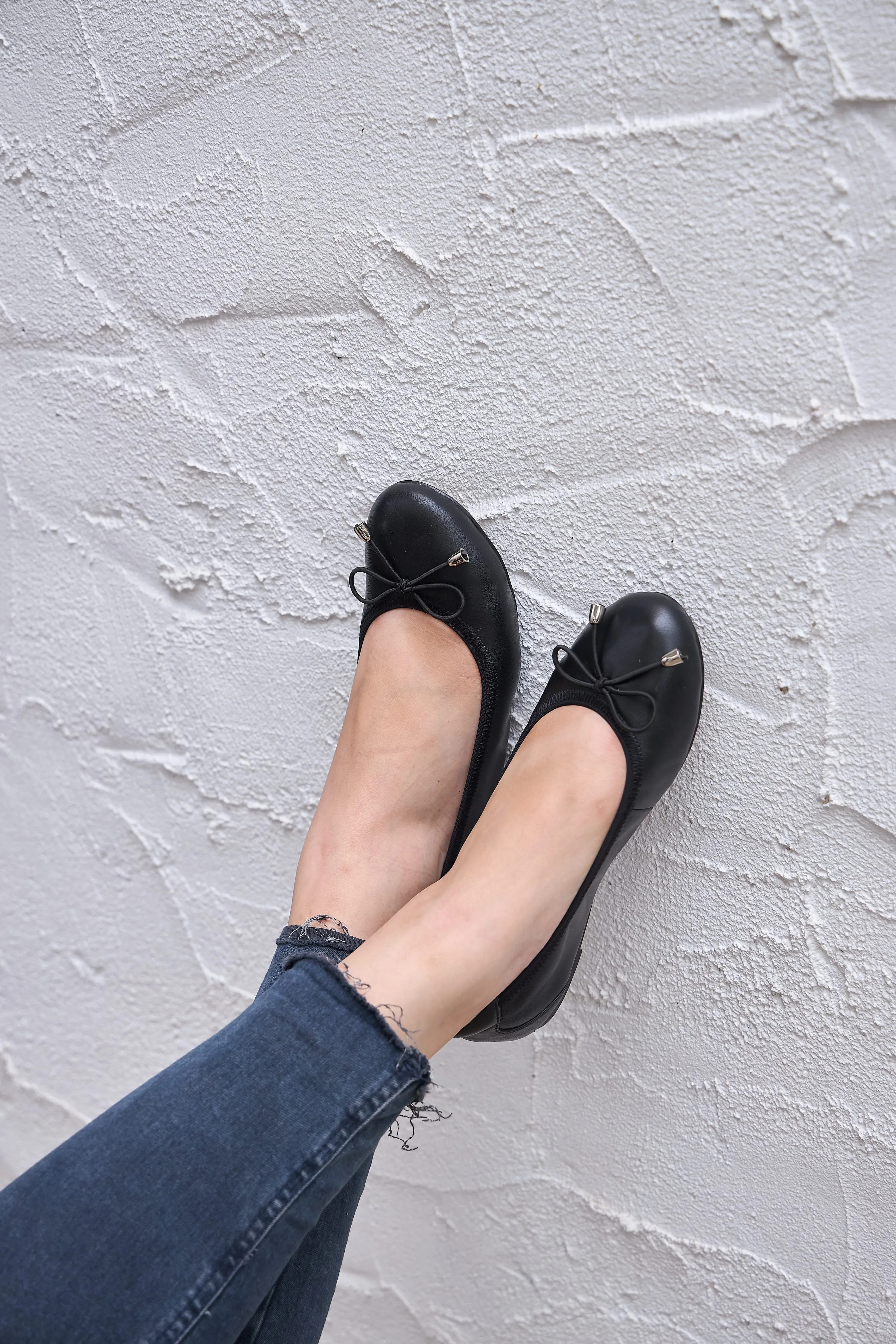 Sandringham - Black Leather Ballet Flats